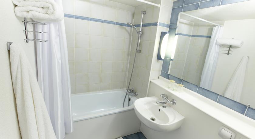 Hotel Campanile Périgueux - Boulazac Esterno foto