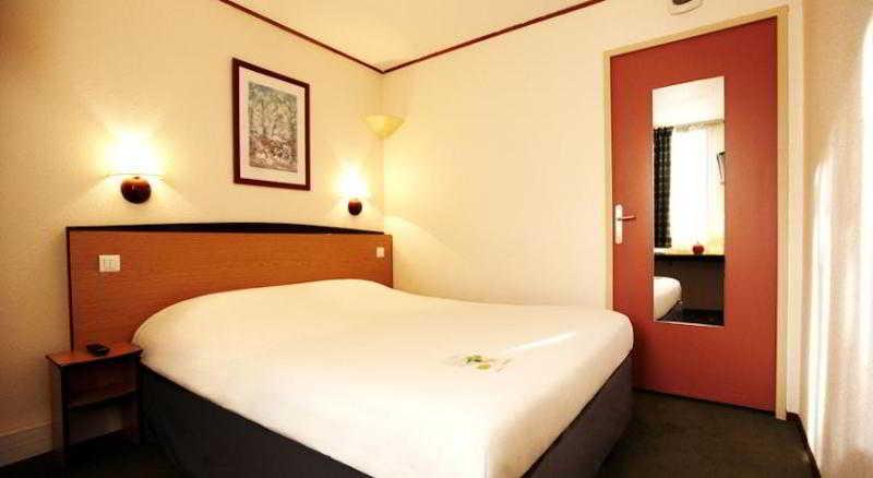 Hotel Campanile Périgueux - Boulazac Esterno foto